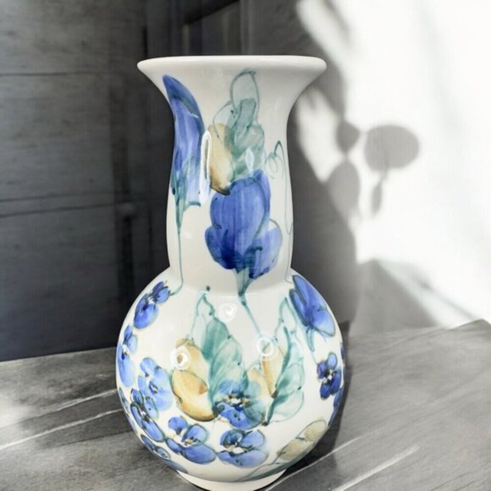 Vintage Hand Made Studio Art Pottery Vase Vessel Bottle Artist Signed EZ Vase‎